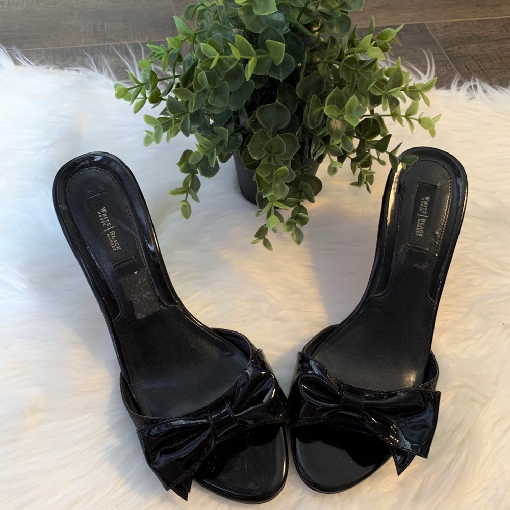 ❤️SOLD WHBM leather bow heels - Picture 1 of 8